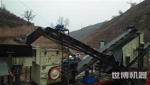 移動(dòng)箱式一體破碎機(jī)工作視頻客戶現(xiàn)場