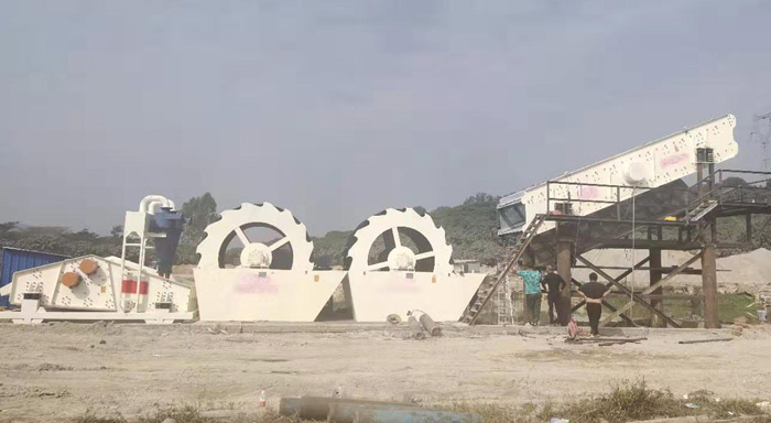 洗砂機(jī)安裝現(xiàn)場(chǎng)